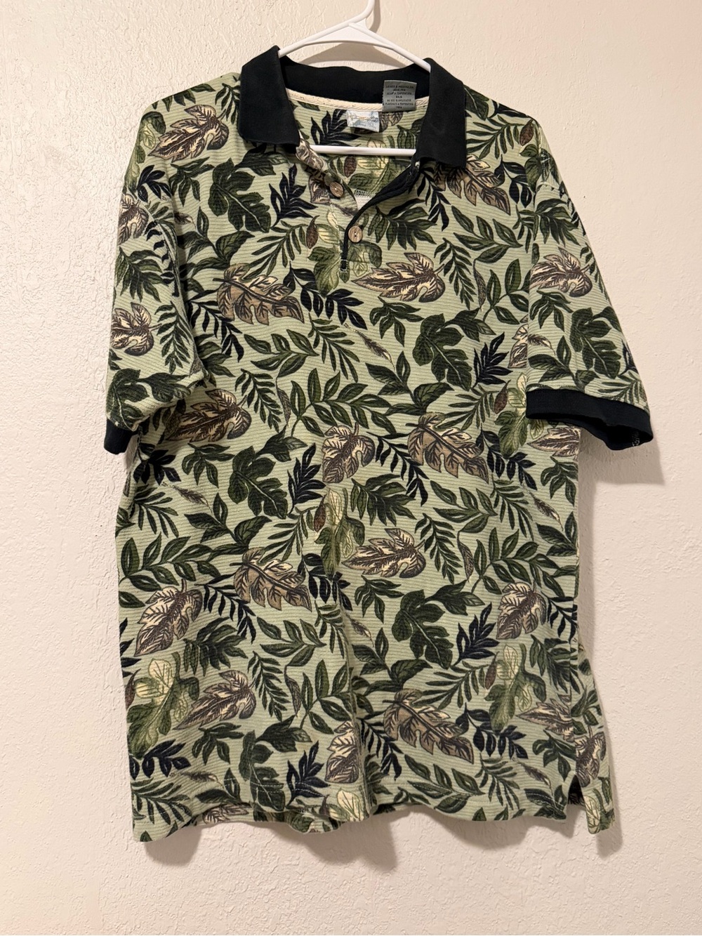 OP Leaf-Print Polo with Black Collar